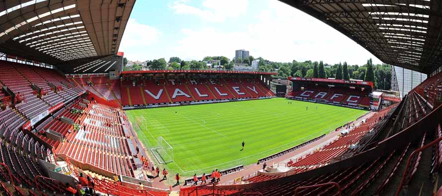 The Valley Stadium Guide - Charlton Athletic | Football Tripper