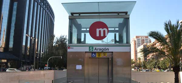 Aragon Metro Station Exterior