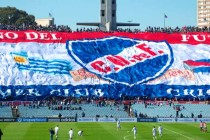 Fans unveil banner at Arsenio Erico