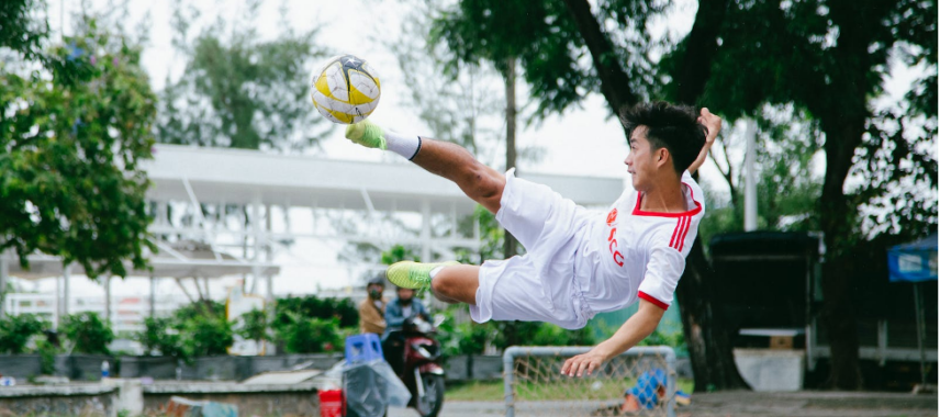 Asian footballer bicycle kick