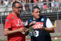 Sarri smoking and drinking at the football